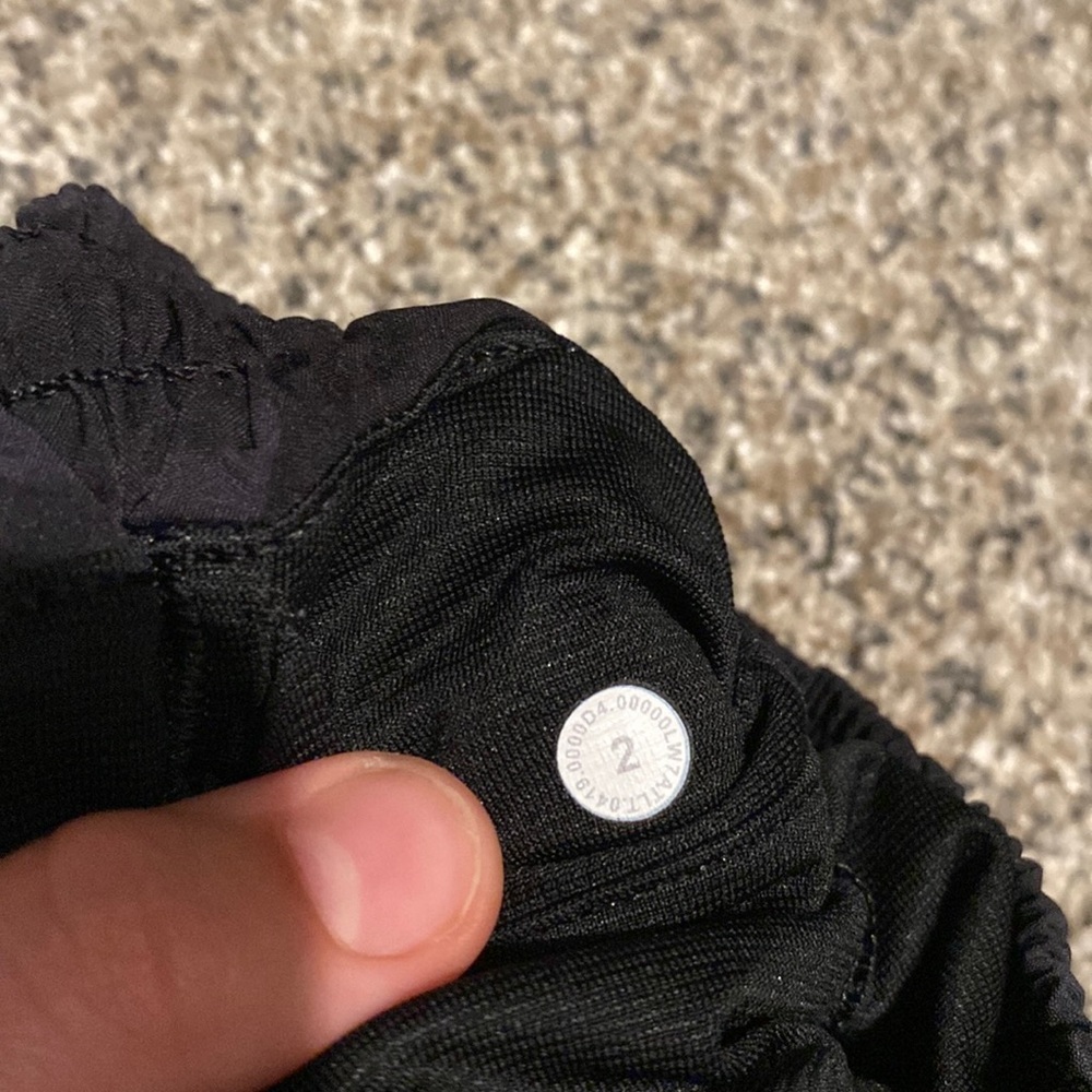 Lululemon camo shorts size 2